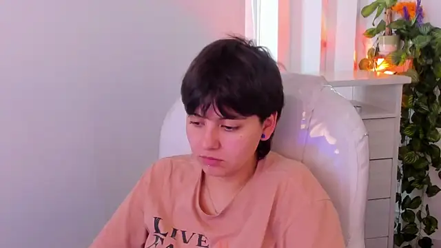 Nathaly ds online show from May 2026 04:33:01 PM
