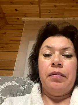 Kiravix online show from September 2025 10:32:02 PM