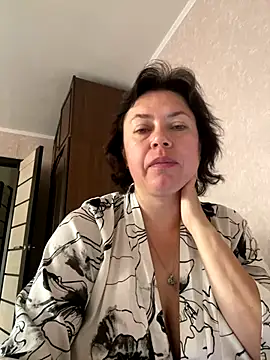 Kiravix online show from October 2025 05:08:01 AM