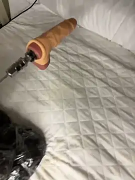 Snapshot of Ozge-SluttyScream69 chatting on November 2025 11:07:02 PM Ozge-SluttyScream69 online show from November 2025 11:07:02 PM