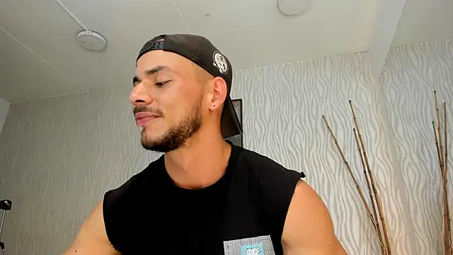 dylan jacobx online show from February 2026 08:15:01 PM