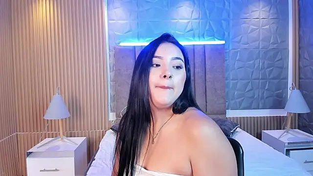 sofiacaramel online show from September 2025 07:58:02 PM