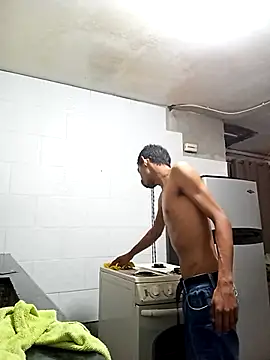 Bruno Hallss online show from December 2025 08:26:01 PM