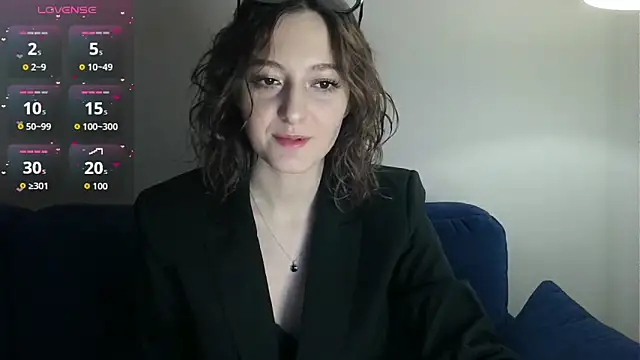 white liillyy online show from March 2026 09:51:01 PM