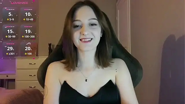 white liillyy online show from April 2026 09:27:01 PM