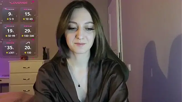 white liillyy online show from May 2026 09:21:02 PM