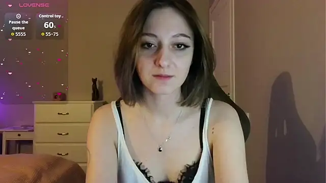 white liillyy online show from May 2026 09:23:02 PM