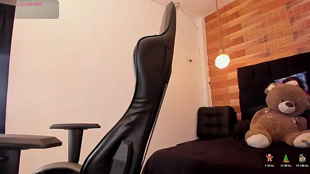 Emily brown04 online show from November 2025 12:05:02 PM