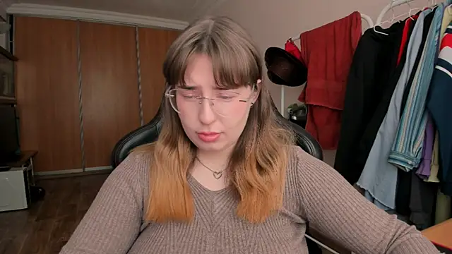 just fucked777 online show from May 2026 05:49:01 AM
