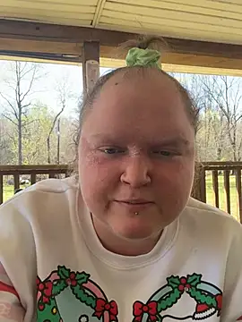 KadiSparkle online show from March 2026 08:08:02 PM