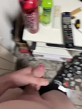 Snapshot of Arturito9769 chatting on April 2026 11:10:02 PM Arturito9769 online show from April 2026 11:10:02 PM