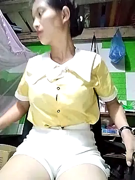 Snapshot of tdtd98 chatting on September 2025 05:02:02 AM tdtd98 online show from September 2025 05:02:02 AM