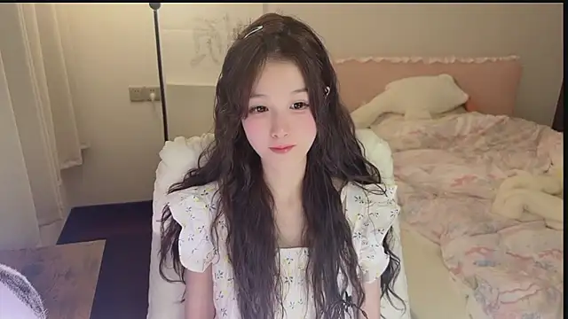 Snapshot of FuFu-puff chatting on December 2025 09:09:02 PM FuFu-puff online show from December 2025 09:09:02 PM