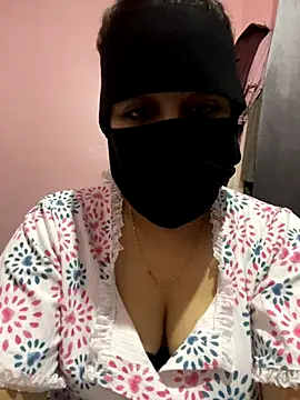  Jori  online show from October 2025 09:42:01 PM