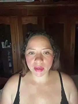 Snapshot of sabrossa chatting on November 2025 03:07:01 AM sabrossa online show from November 2025 03:07:01 AM