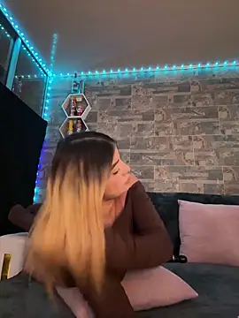 Snapshot of Melissa_coll chatting on March 2026 04:53:02 AM Melissa coll online show from March 2026 04:53:02 AM