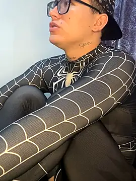 Kurtxxx22 online show from October 2025 03:57:02 PM