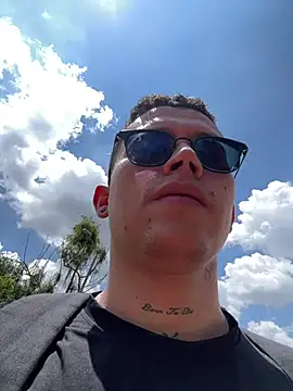 Kurtxxx22 online show from March 2026 03:51:02 PM