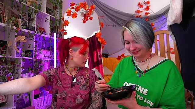 Snapshot of Sova173 chatting on September 2025 09:14:01 AM Sova173 online show from September 2025 09:14:01 AM