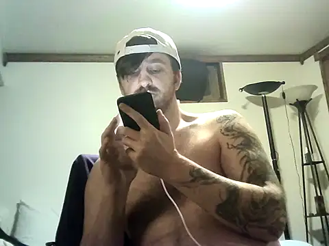 WyattL96 online show from April 2026 09:34:02 AM