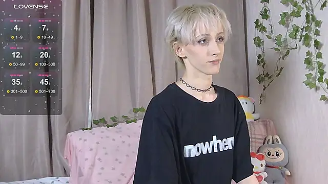 Snapshot of NextVibe_ chatting on December 2025 07:01:02 PM NextVibe online show from December 2025 07:01:02 PM