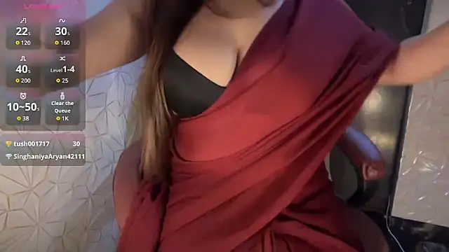 Remi Emmii online show from September 2025 08:25:01 PM