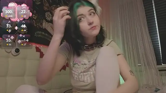 Snapshot of Miko_Meow chatting on October 2025 06:53:02 AM Miko Meow online show from October 2025 06:53:02 AM