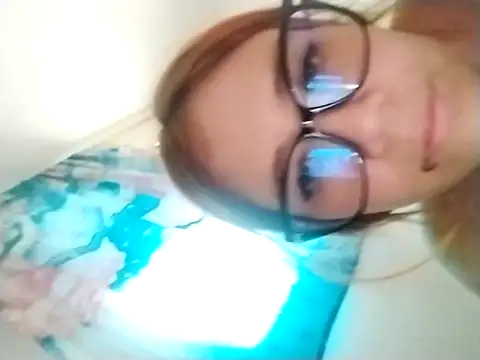 RapunzeRaydes online show from September 2025 08:23:01 PM