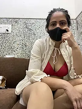 Snapshot of SashaPatel chatting on May 2026 02:28:01 AM SashaPatel online show from May 2026 02:28:01 AM