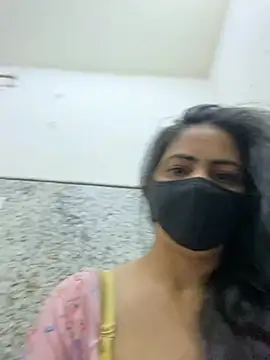 Snapshot of SashaPatel chatting on May 2026 01:57:16 AM SashaPatel online show from May 2026 01:57:16 AM
