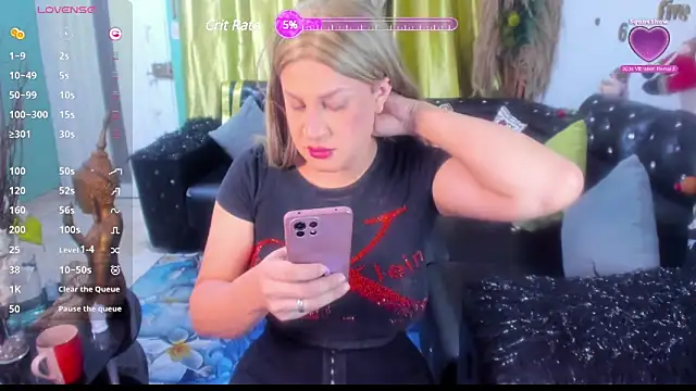 Snapshot of BarbieStyled chatting on December 2024 11:29:02 PM BarbieStyled online show from December 2024 11:29:02 PM