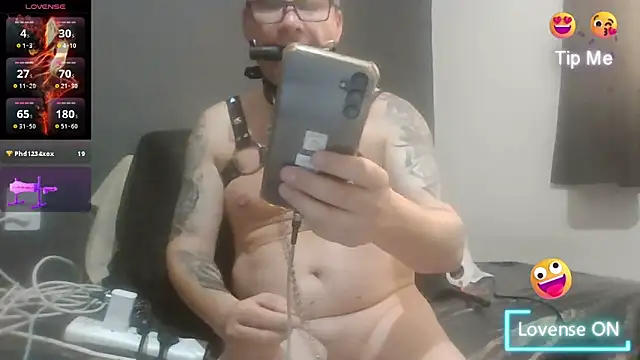 axelbisum online show from December 2025 05:08:02 PM