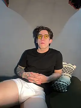 AteneoJr online show from March 2026 01:11:02 AM