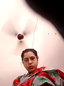 Snapshot of thanusi_2 chatting on October 2025 05:43:02 AM thanusi 2 online show from October 2025 05:43:02 AM