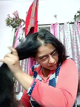 Snapshot of thanusi_2 chatting on October 2025 03:18:02 PM thanusi 2 online show from October 2025 03:18:02 PM