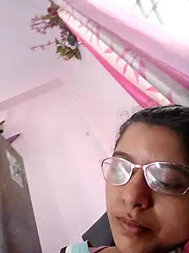 Snapshot of thanusi_2 chatting on November 2025 09:22:01 AM thanusi 2 online show from November 2025 09:22:01 AM