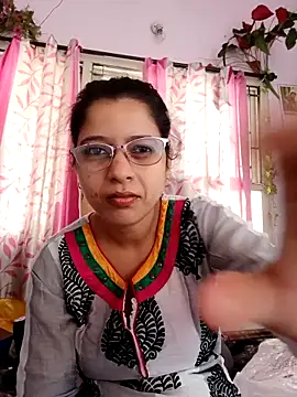 Snapshot of thanusi_2 chatting on November 2025 10:10:02 AM thanusi 2 online show from November 2025 10:10:02 AM