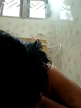 Snapshot of thanusi_2 chatting on November 2025 05:40:02 AM thanusi 2 online show from November 2025 05:40:02 AM