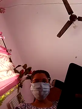 Snapshot of thanusi_2 chatting on December 2025 06:20:02 AM thanusi 2 online show from December 2025 06:20:02 AM