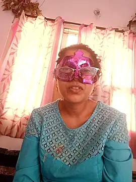 Snapshot of thanusi_2 chatting on January 2026 06:29:02 AM thanusi 2 online show from January 2026 06:29:02 AM