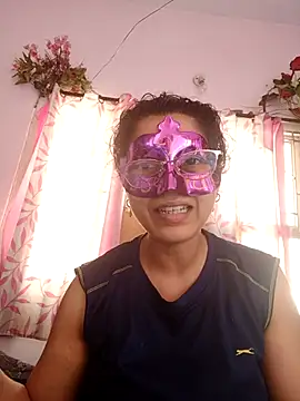 Snapshot of thanusi_2 chatting on January 2026 06:39:01 AM thanusi 2 online show from January 2026 06:39:01 AM