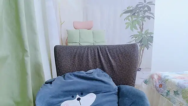 Winnie-01 online show from May 2026 03:26:02 AM