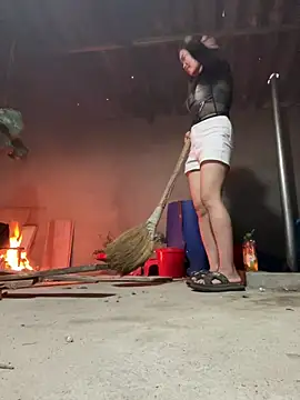 Sunny lotus online show from February 2026 11:00:02 AM