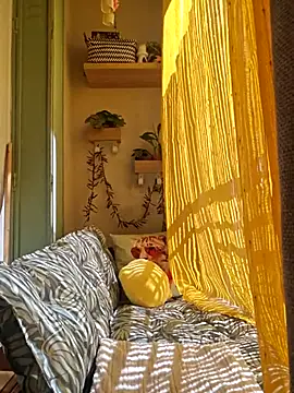 Mila Luciphya online show from May 2026 09:25:02 AM