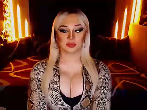 Snapshot of Icella chatting on January 2026 06:11:02 PM Icella online show from January 2026 06:11:02 PM