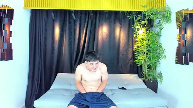 Snapshot of golden_girl_house chatting on October 2025 08:25:01 PM golden girl house online show from October 2025 08:25:01 PM