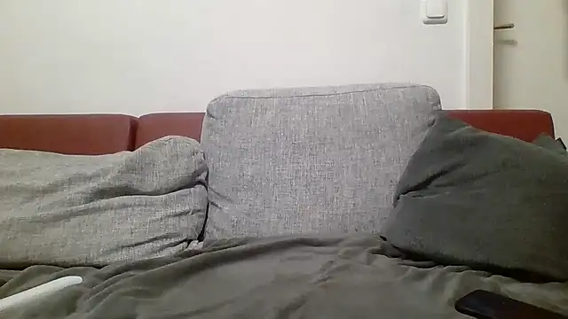 Snapshot of flo0083 chatting on November 2025 02:38:02 PM flo0083 online show from November 2025 02:38:02 PM