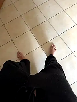 Manu97k online show from September 2025 10:17:01 AM