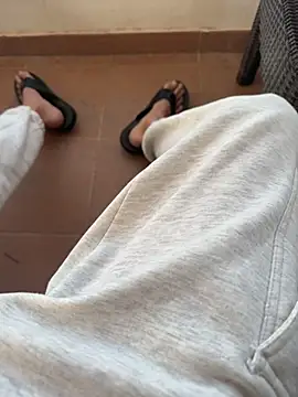 Snapshot of Manu97k chatting on November 2025 08:00:02 AM Manu97k online show from November 2025 08:00:02 AM