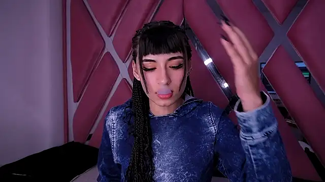 Alynn Bri  online show from April 2026 03:04:02 AM